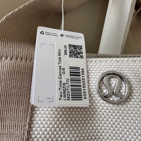 lululemon Tote - Picture 2 of 6